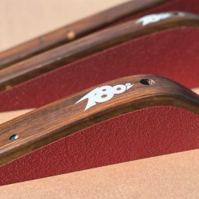 Prises escalade en bois avec double texture prehension pinch