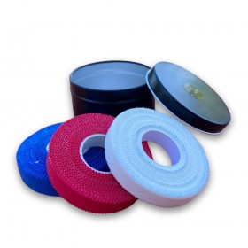 3 rouleaux de strap dans une boite metallique