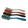 brosse pour enlever les excès de magnésie sur le rocher